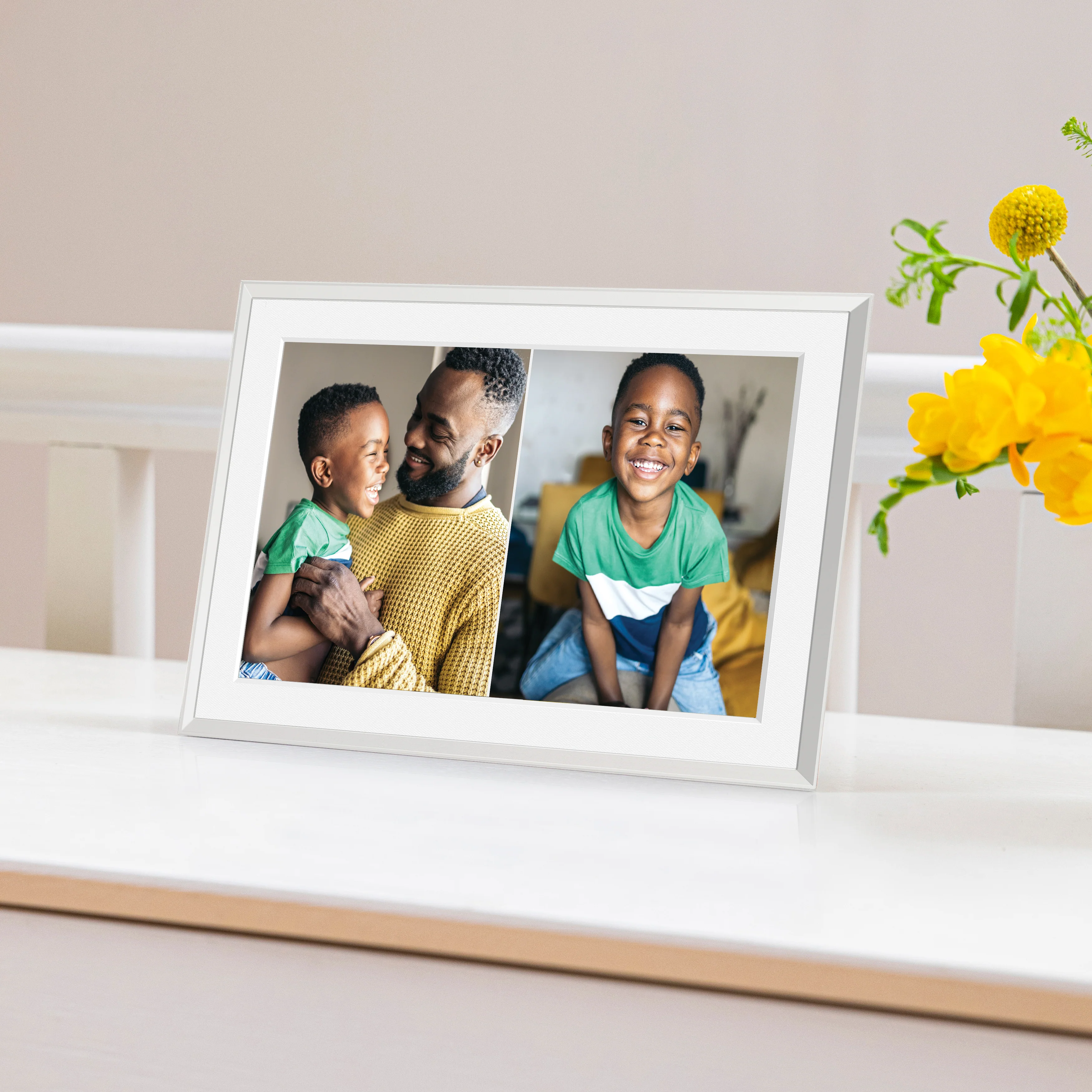 Aura Carver 10.1" Digital Photo Frame – Clay with Mat | AF905-MWHT - Image 6