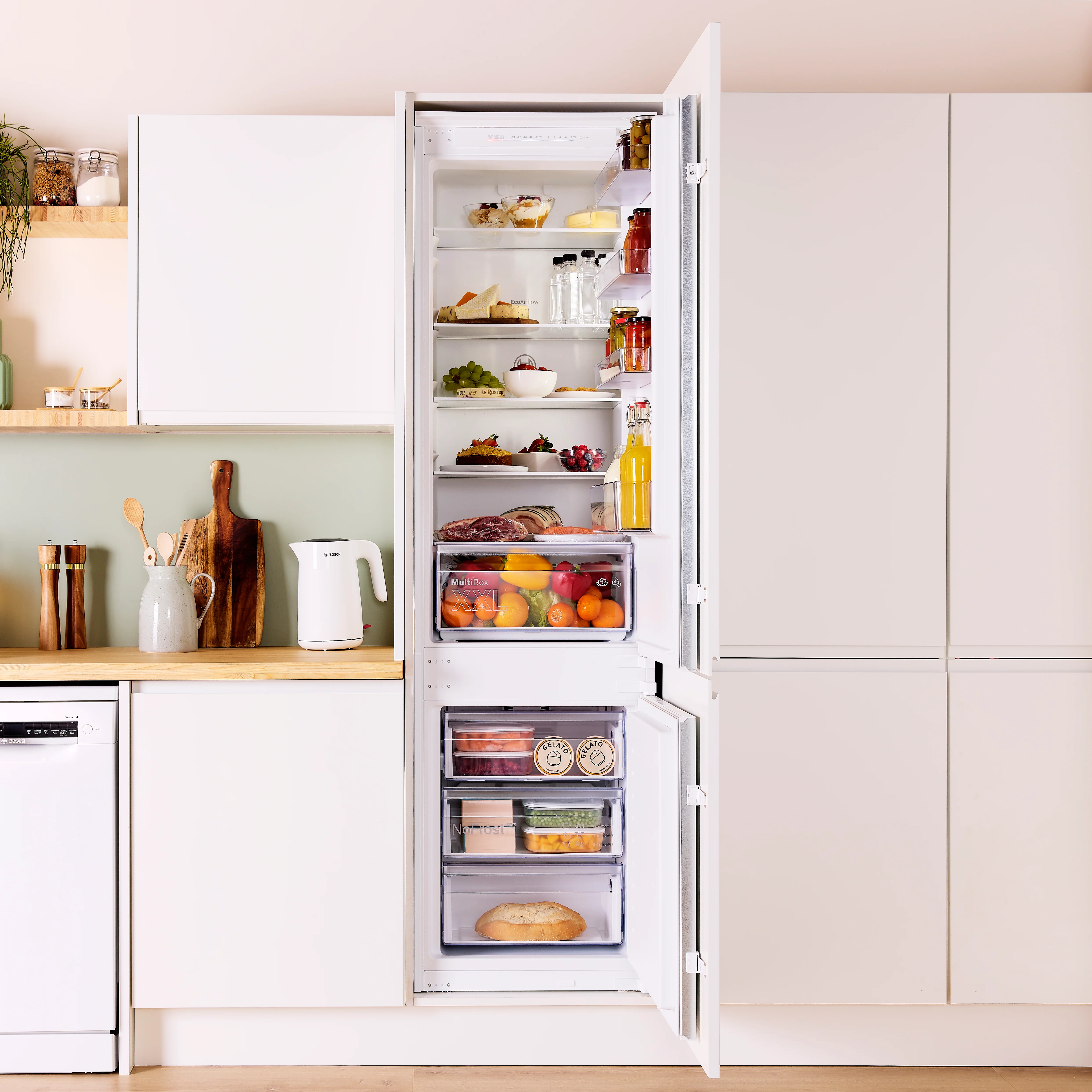 Bosch Series 2 290L Built-In Frost Free Fridge Freezer | KIN96NSE0G - Image 5