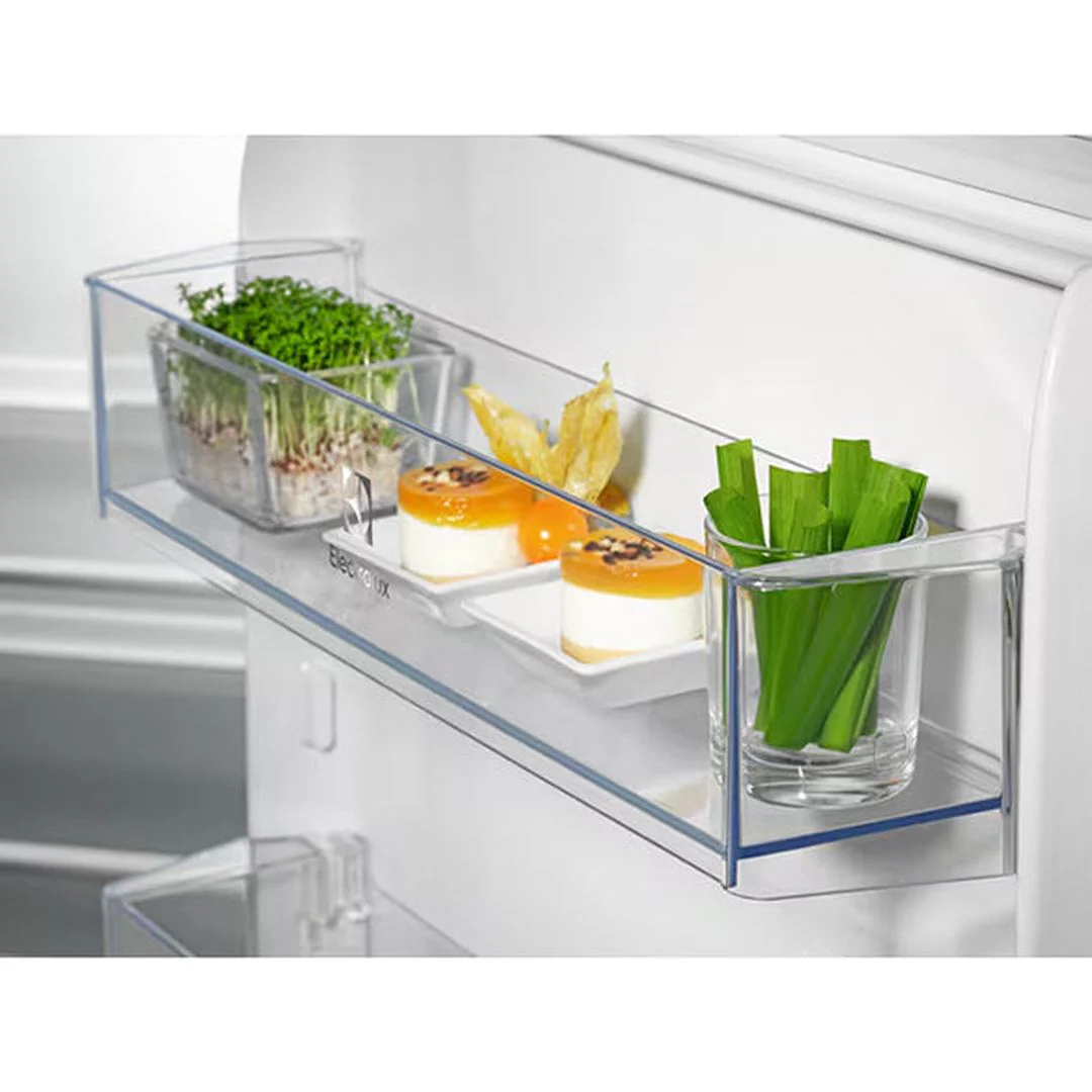 Electrolux Series 600 310L Integrated Larder Fridge | KRD6DE18C - Image 4
