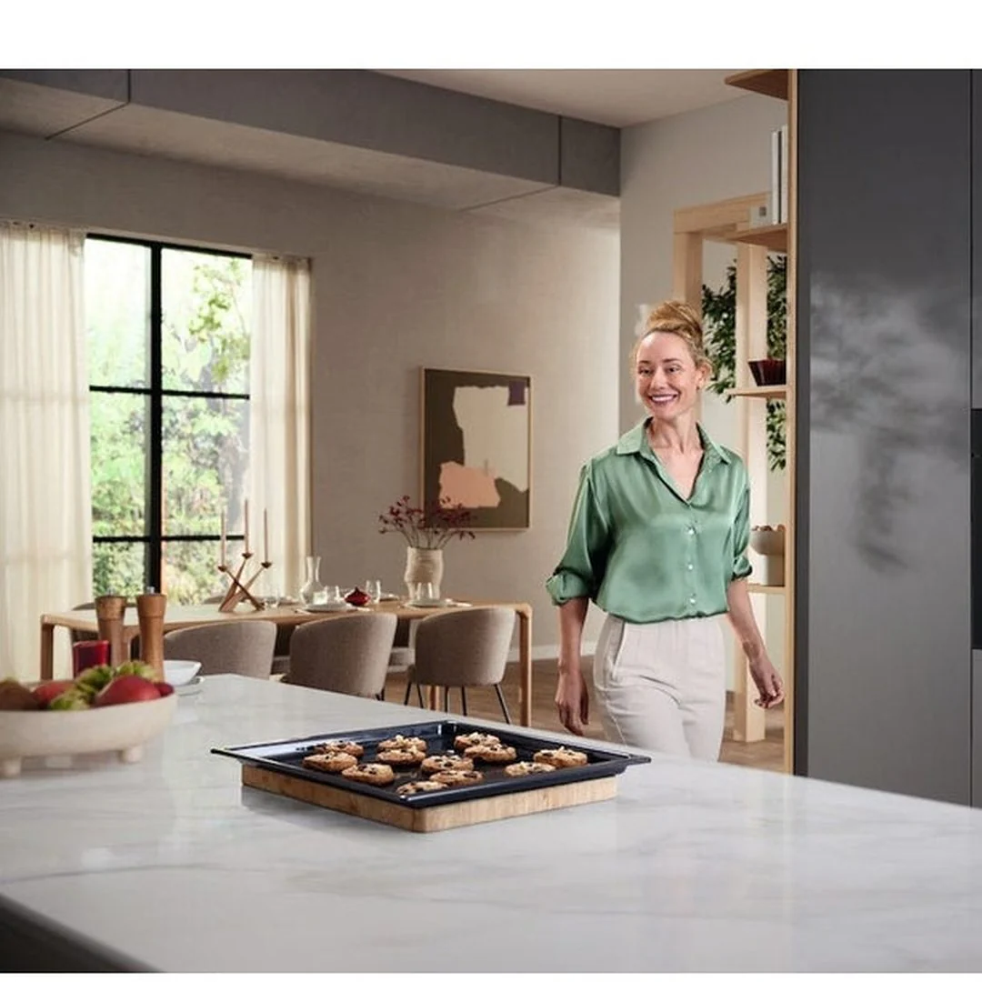 Miele Built-In Electric Single Oven | H 2455 BP ACTIVE - Image 4