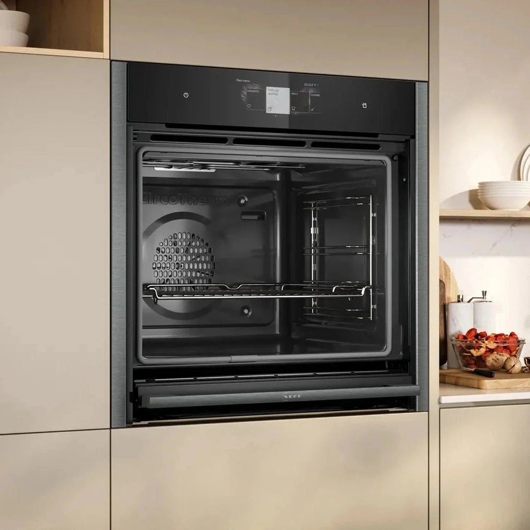 Neff N 90 Built-in Single Oven with Steam Function | B64VT73G0B - Image 4