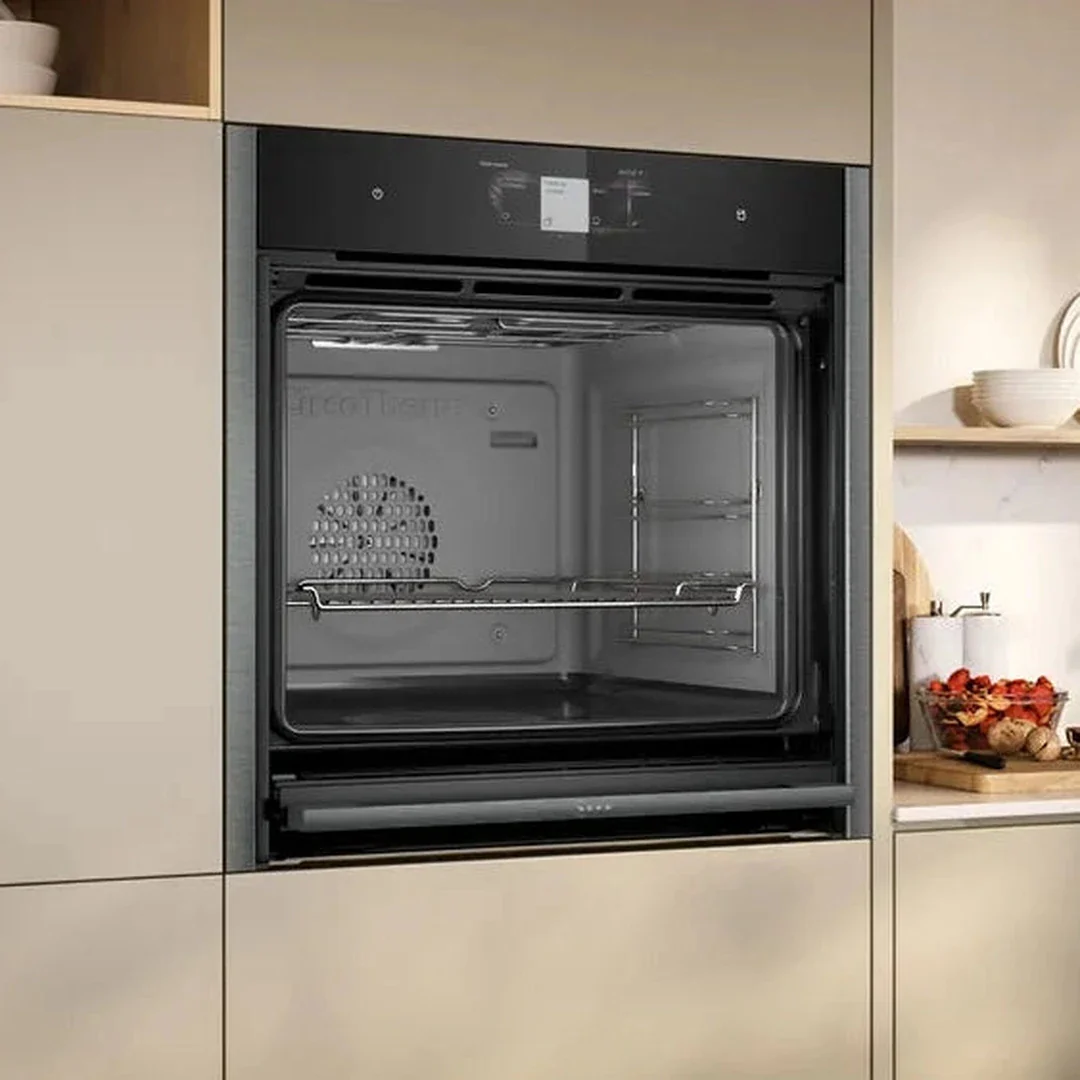 Neff N90 Built-in Single Oven with Added Steam | B64FT53G0B - Image 4