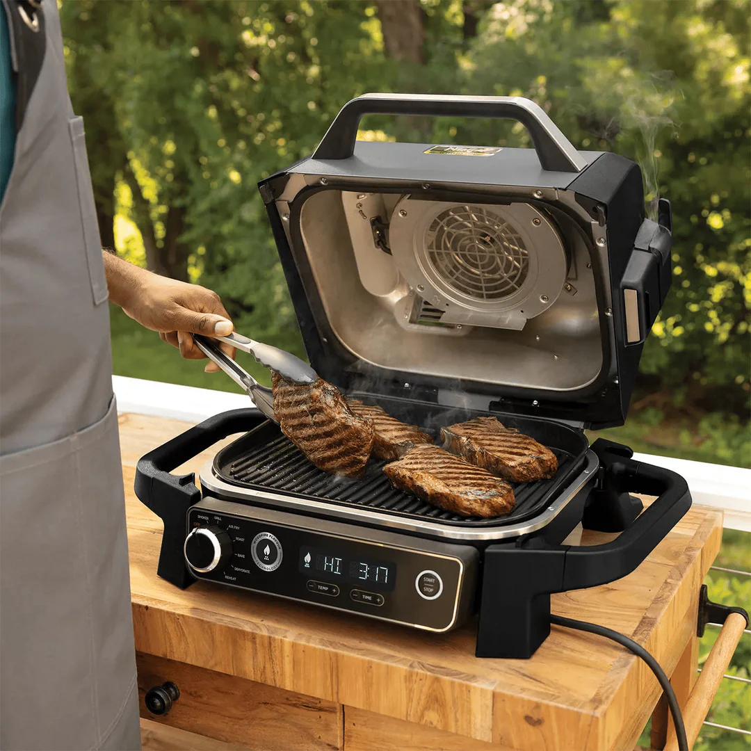 Ninja Woodfire Electric Outdoor BBQ Grill & Smoker | OG701UK - Image 3