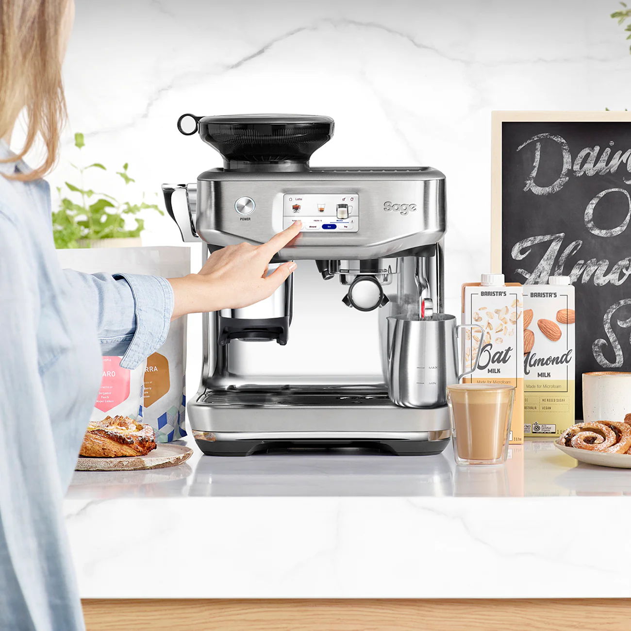 Sage Barista Touch Impress Bean-to-Cup Coffee Machine – Cold Extraction - Almond Nougat | SES882ALM4GUK1 - Image 4