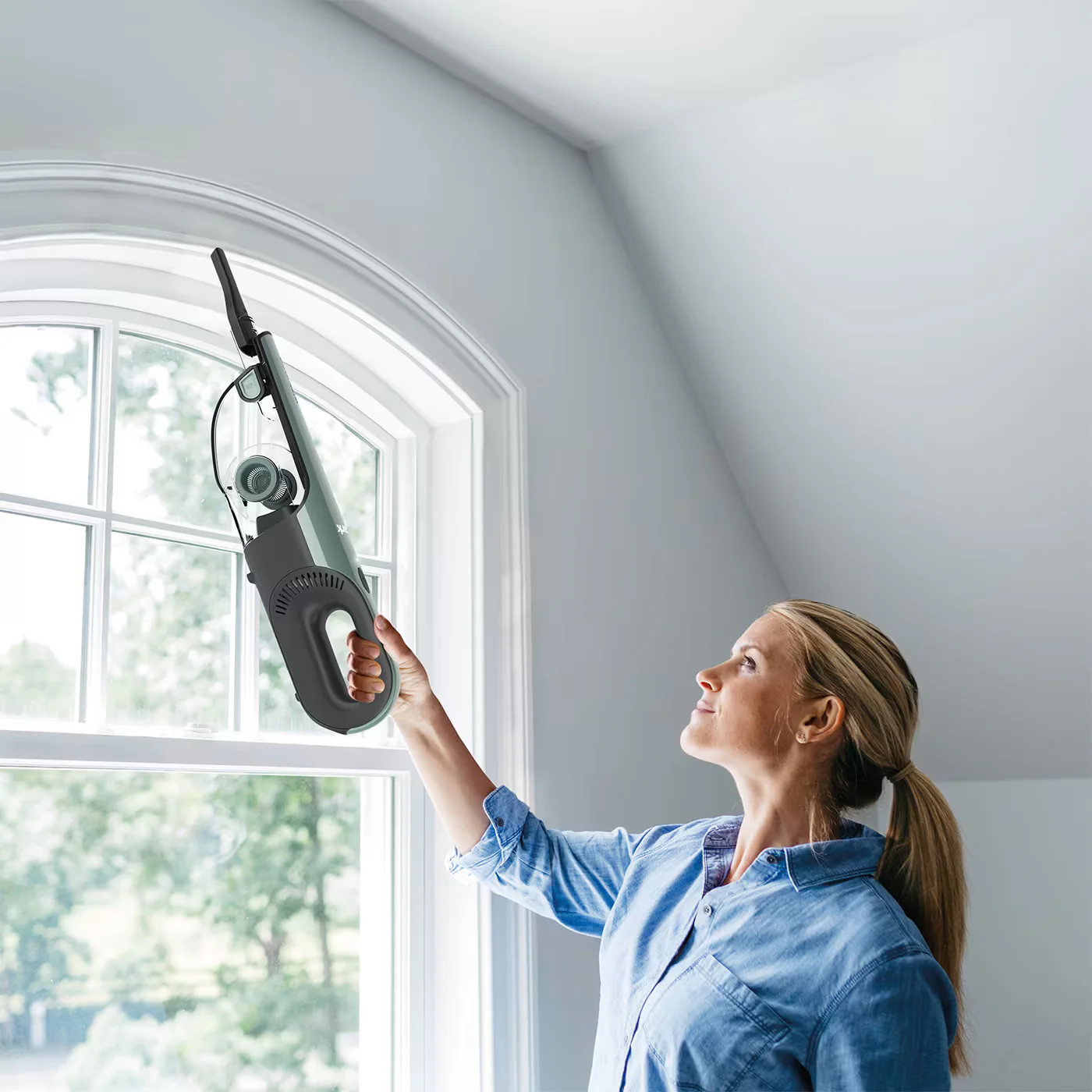 Shark UltraCyclone Pro 160W Cordless Handheld Vacuum | CH901UK - Image 2
