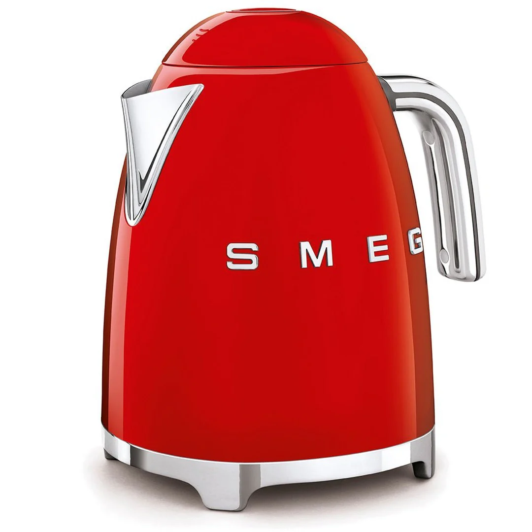 Smeg Retro 50's Style 1.7 Litre Kettle | Red - Image 2
