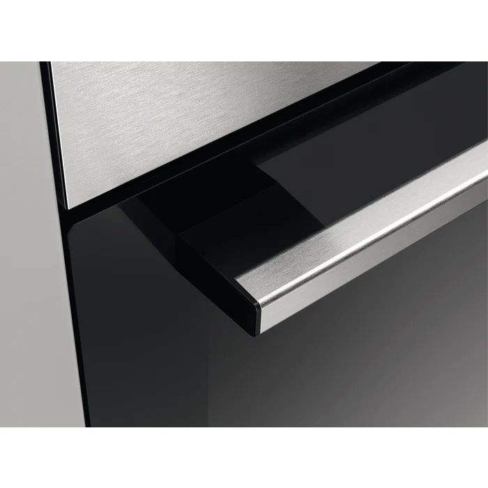 Zanussi 60cm Built-In Single Oven | ZOHNX3X1 - Image 5